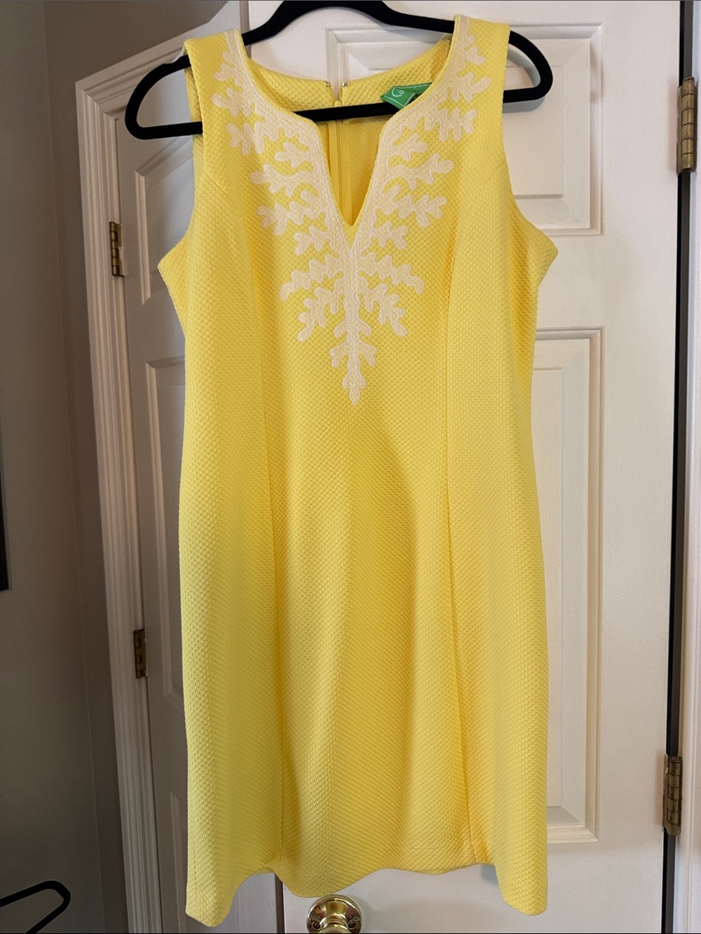Pappagallo Yellow Sleeveless Embroidered Shift Dress